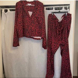 Like new silk cheetah print PJs.